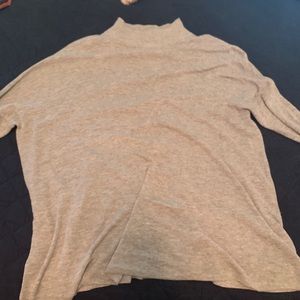 Lou & Grey light sweater